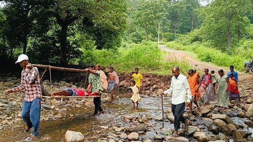 ପୁଣି ଭାରରେ ବୁହାହେଲେ ରୋଗୀ।